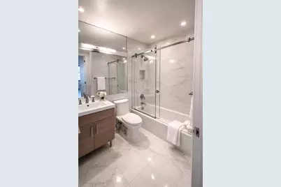 255 E 49th Street #31CC, New York, NY 10017 - Photo 10