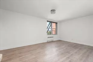 60-11 Broadway, New York City, NY 11377 - Photo 6