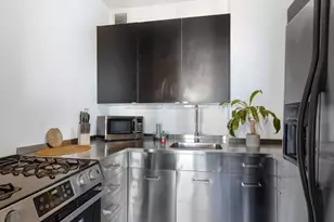 301 W 57th St, New York City, NY 10019 - Photo 4