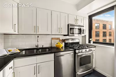 205 Clinton Avenue #12G, Brooklyn, NY 11205 - Photo 4