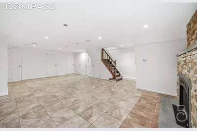 22-61 46th Street, New York City, NY 11105 - Photo 22