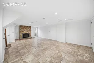 22-61 46th St, New York City, NY 11105 - Photo 24