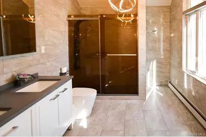 81-32 252nd Street, New York City, NY 11426 - Photo 12