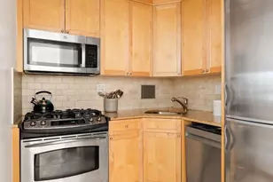 201 E 77th St, New York City, NY 10075 - Photo 4