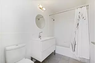 111 W 67th St, New York City, NY 10023 - Photo 4