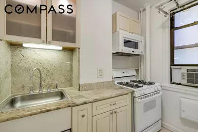 74 W 68th Street #5A, New York City, NY 10023 - Photo 6