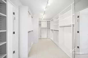 200 E 84th St, New York City, NY 10028 - Photo 8