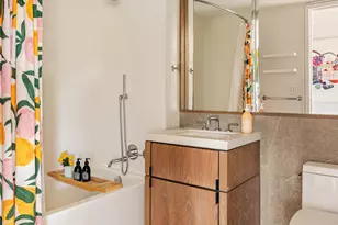 561 Pacific St, New York City, NY 11217 - Photo 8