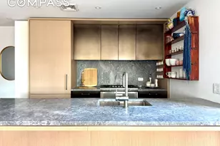 561 Pacific St, New York City, NY 11217 - Photo 2