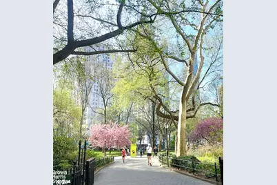 20 E 17th Street #7, New York City, NY 10003 - Photo 26