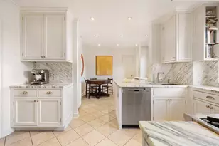 215 E 72nd St, New York City, NY 10021 - Photo 10