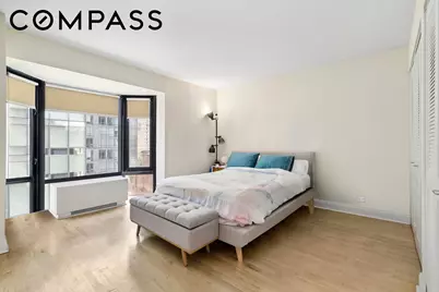 150 E 85th Street #9A, New York City, NY 10028 - Photo 2