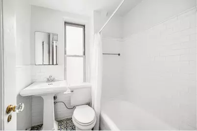 325 W 45th Street #312, New York City, NY 10036 - Photo 6