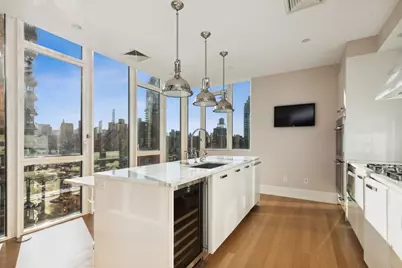 305 E 85th Street #17B, New York City, NY 10028 - Photo 6