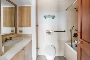 309 E 49th St, New York City, NY 10017 - Photo 10