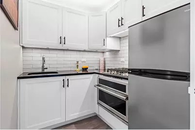 520 E 81st Street #10E, New York City, NY 10028 - Photo 2