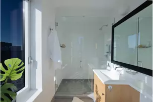 555 W 59th St, New York City, NY 10019 - Photo 22