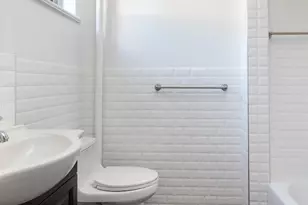 4445 Post Rd, Bronx, NY 10471 - Photo 16