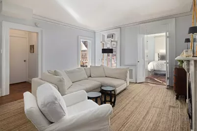 68 Bank Street #3R, New York City, NY 10014 - Photo 2