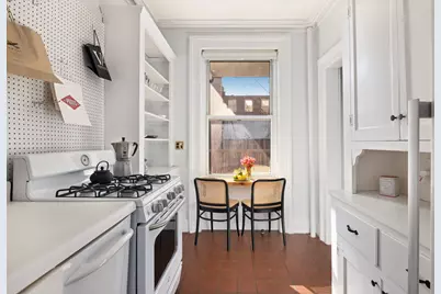 68 Bank Street #3R, New York City, NY 10014 - Photo 4