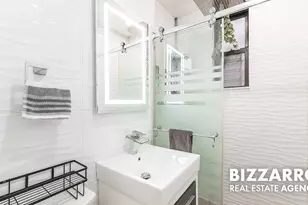 21-16 35th St, New York City, NY 11105 - Photo 8