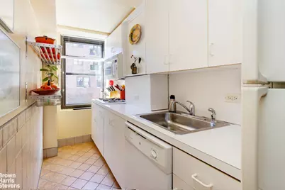 235 E 73rd Street #10B, New York City, NY 10021 - Photo 6