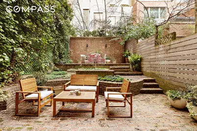 39 E 75th Street #1W, New York City, NY 10021 - Photo 12