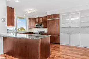 640 W 237th St, Bronx, NY 10463 - Photo 6