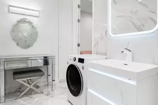 153 E 87th St, New York City, NY 10128 - Photo 8