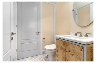 21 E 61st St, New York City, NY 10065 - Photo 12