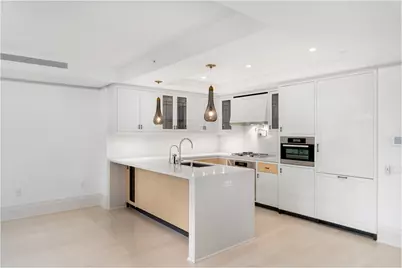 21 E 61st Street #9C, New York City, NY 10065 - Photo 4