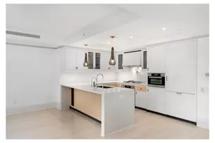 21 E 61st St, New York City, NY 10065 - Photo 4