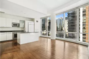 250 E 49th St, New York, NY 10017 - Photo 1