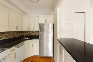 370 E 76th St, New York City, NY 10021 - Photo 4