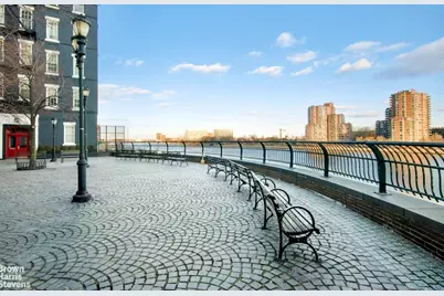 530 E 72nd Street #4D, New York City, NY 10021 - Photo 16