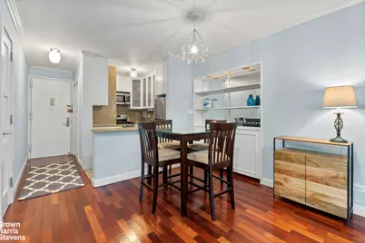 32 Gramercy Park S #5F, New York City, NY 10003 - Photo 6