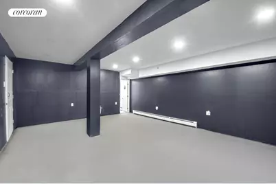 11-46 Welling Court, New York City, NY 11102 - Photo 24