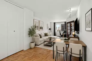 300 E 40th St, New York City, NY 10016 - Photo 1
