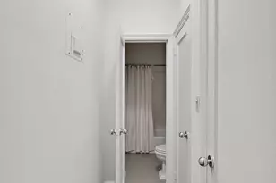 203 E 72nd St, New York City, NY 10021 - Photo 12