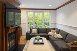449 Hudson St, New York City, NY 10014 - Photo 2