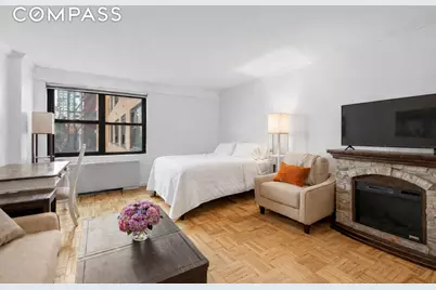 301 E 69th Street #3N, New York, NY 10021 - Photo 2