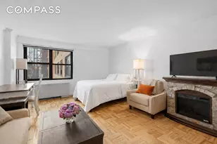 301 E 69th St, New York City, NY 10021 - Photo 2