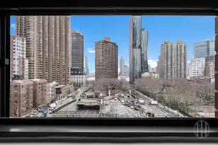 225 E 36th St, New York City, NY 10016 - Photo 8