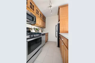 150 E 85th Street #11E, New York City, NY 10028 - Photo 4