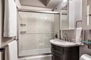 200 E 78th St, New York City, NY 10075 - Photo 8