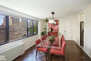 165 W 66th St, New York City, NY 10023 - Photo 4