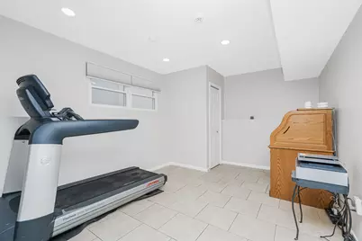 22 Globe Avenue, New York, NY 10314 - Photo 20