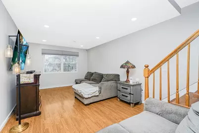 22 Globe Avenue, New York, NY 10314 - Photo 4