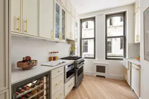 36 Gramercy Park E, New York City, NY 10003 - Photo 4