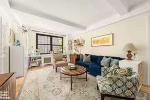 245 E 72nd St, New York City, NY 10021 - Photo 2
